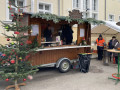 Unser Stand und der Weihnachtsbaum sind geschmückt